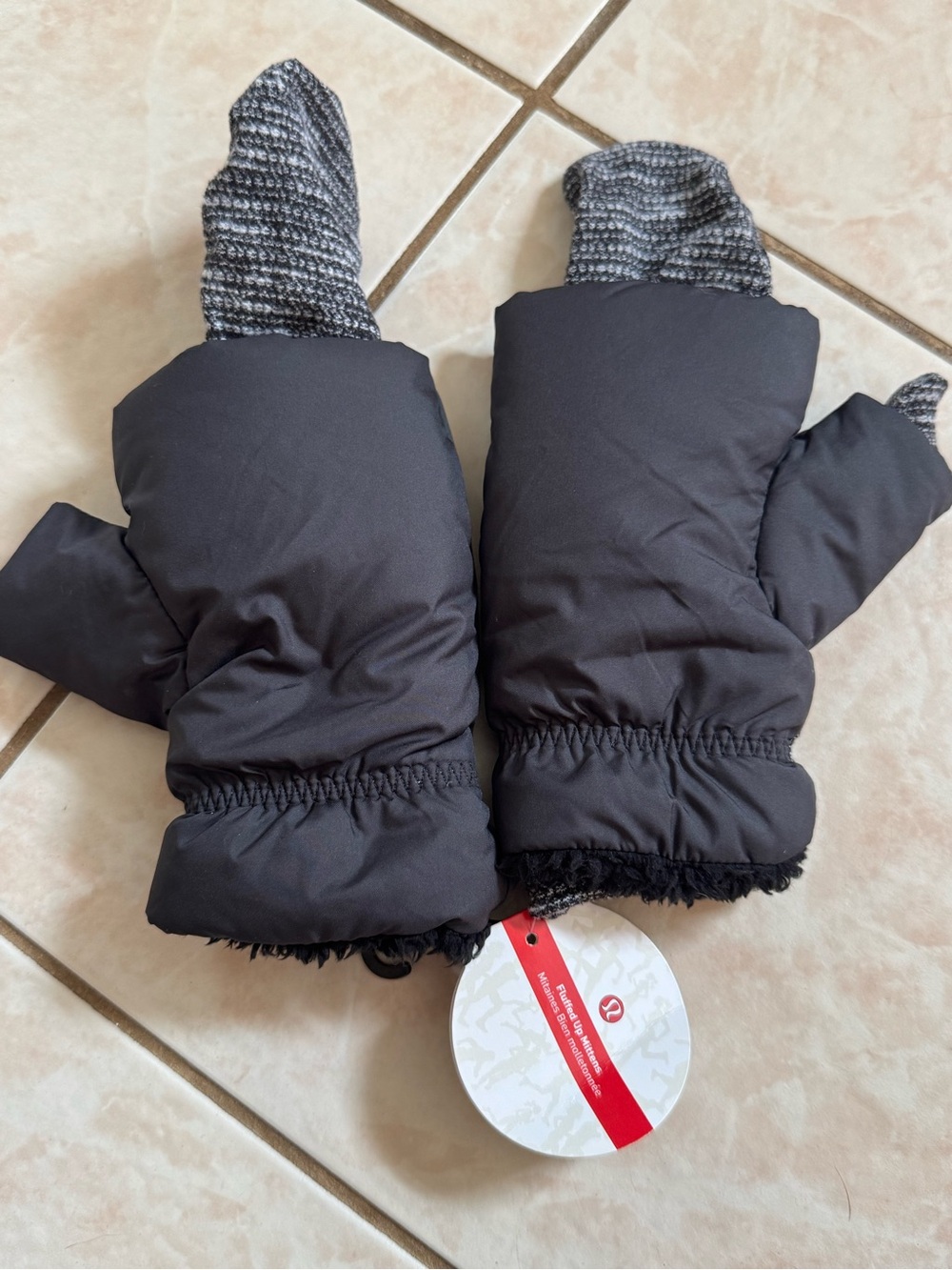 NWT Lululemon Fluffed Up Mittens 3 in 1 Sherpa lined